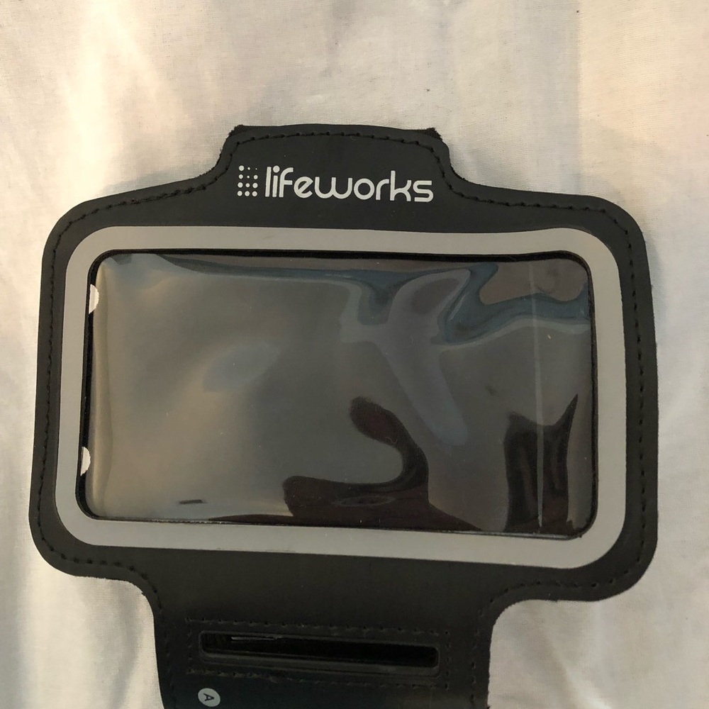 LIFEWORKS Cellphone Arm Band Carrier